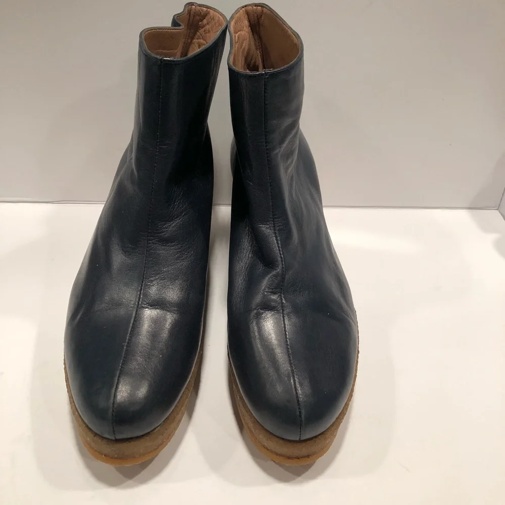 Avril Gau Blue Leather Platform Booties Sz.‎ 37